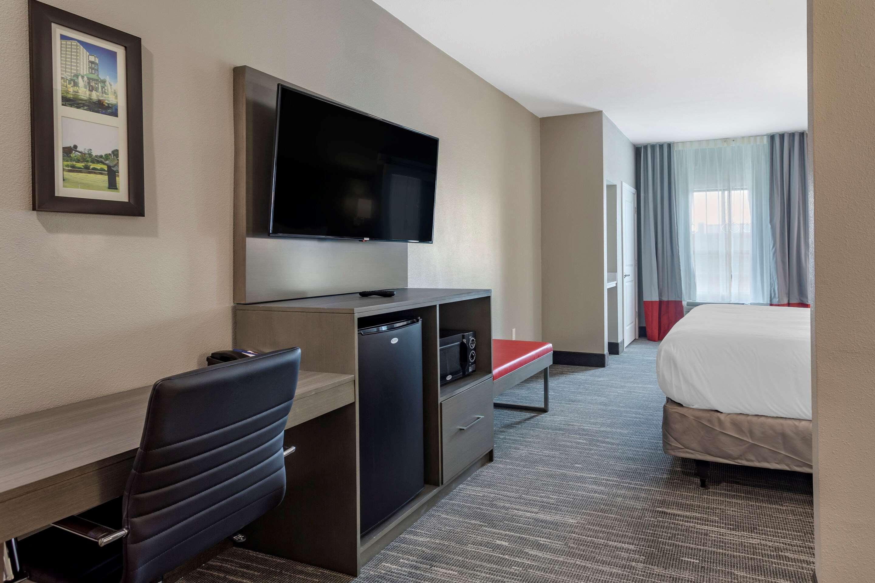 Comfort & Hotel Olive Branch